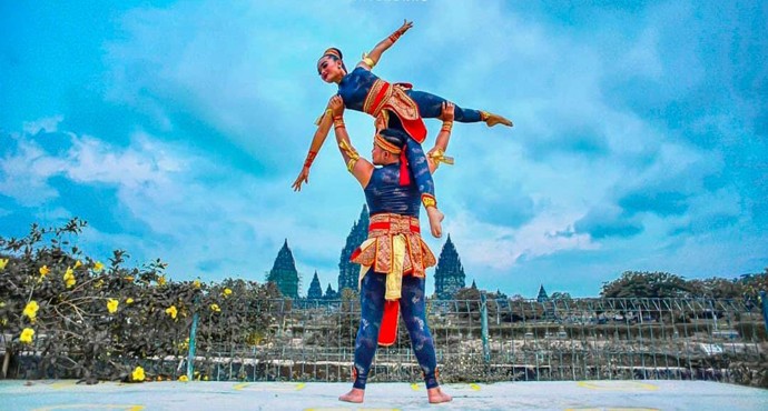 Acro Balance